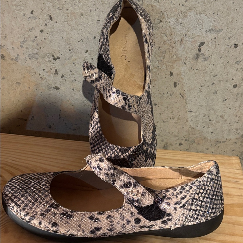 Vionic Snakeskin Mary Jane Flats